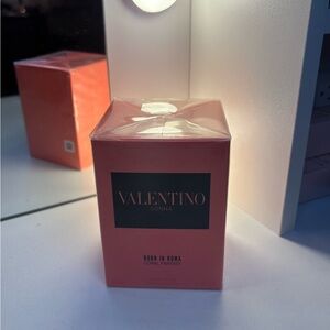 Valentino Donna Born in Roma Coral Fantasy Eau de Parfum